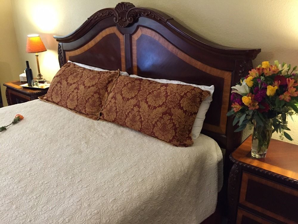 Square Inn Wimberley Dış mekan fotoğraf