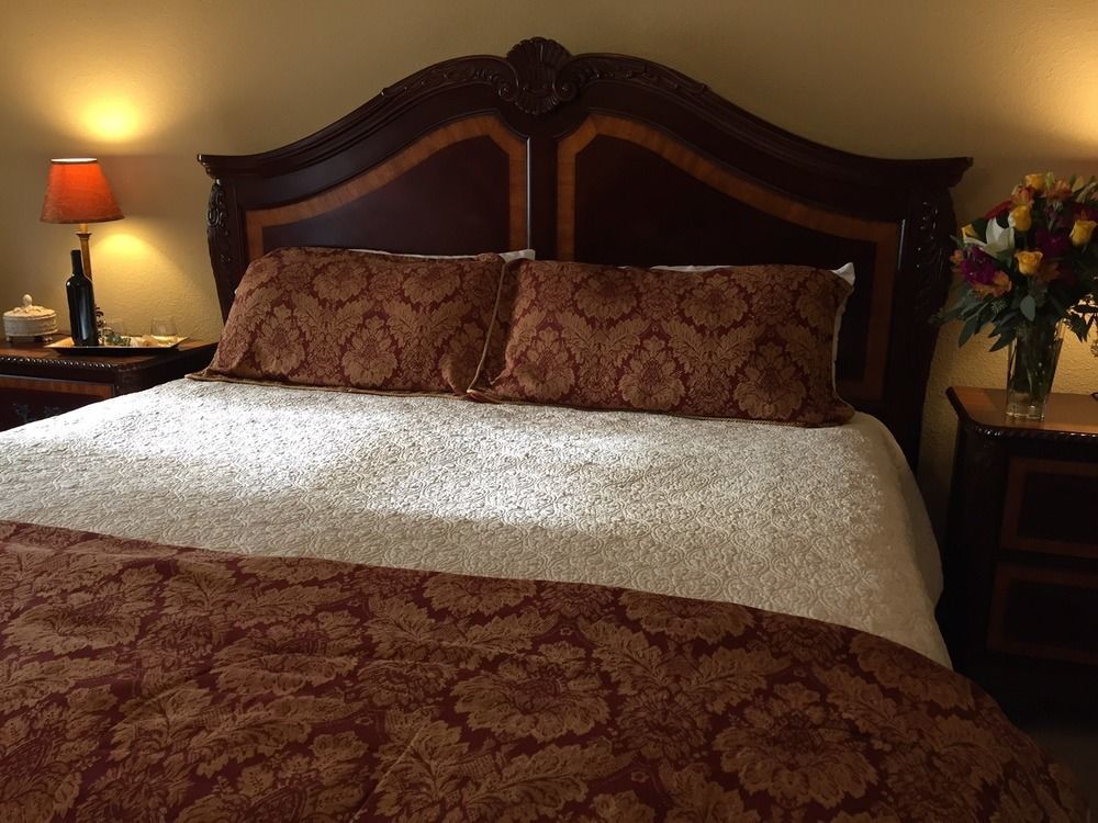 Square Inn Wimberley Dış mekan fotoğraf