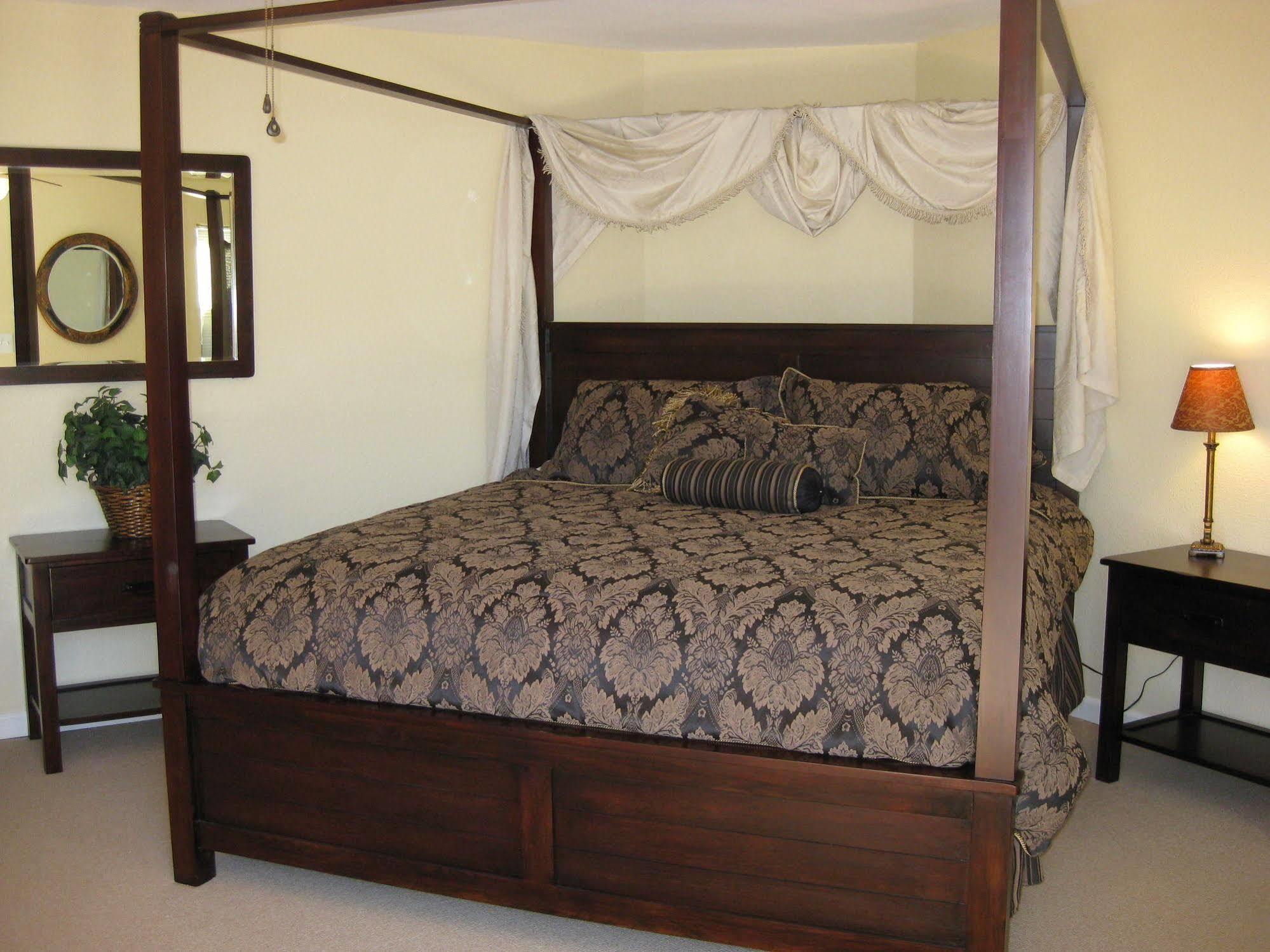 Square Inn Wimberley Dış mekan fotoğraf