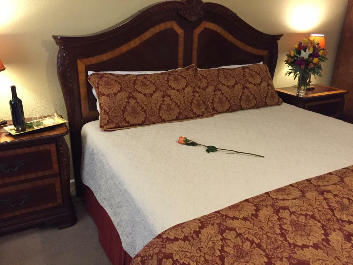Square Inn Wimberley Dış mekan fotoğraf