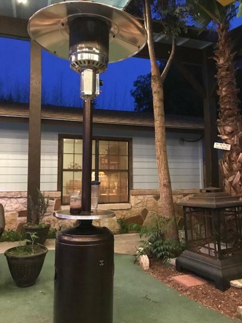 Square Inn Wimberley Dış mekan fotoğraf